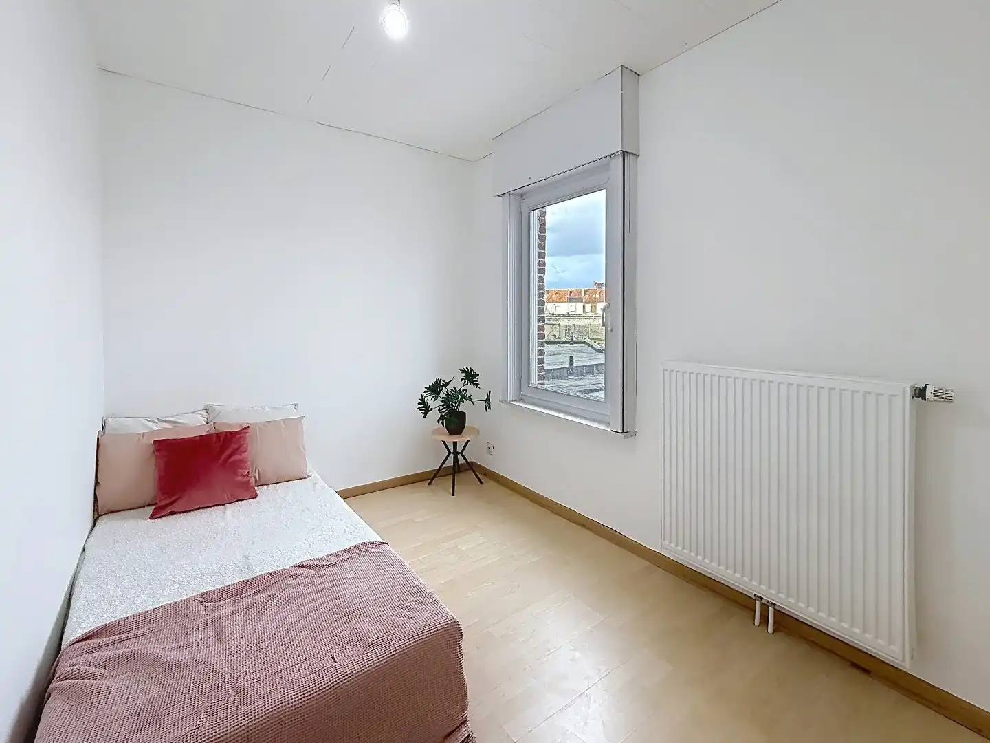 Gezellige gerenoveerde rijwoning met 3 slaapkamers in Kortrijk foto 8