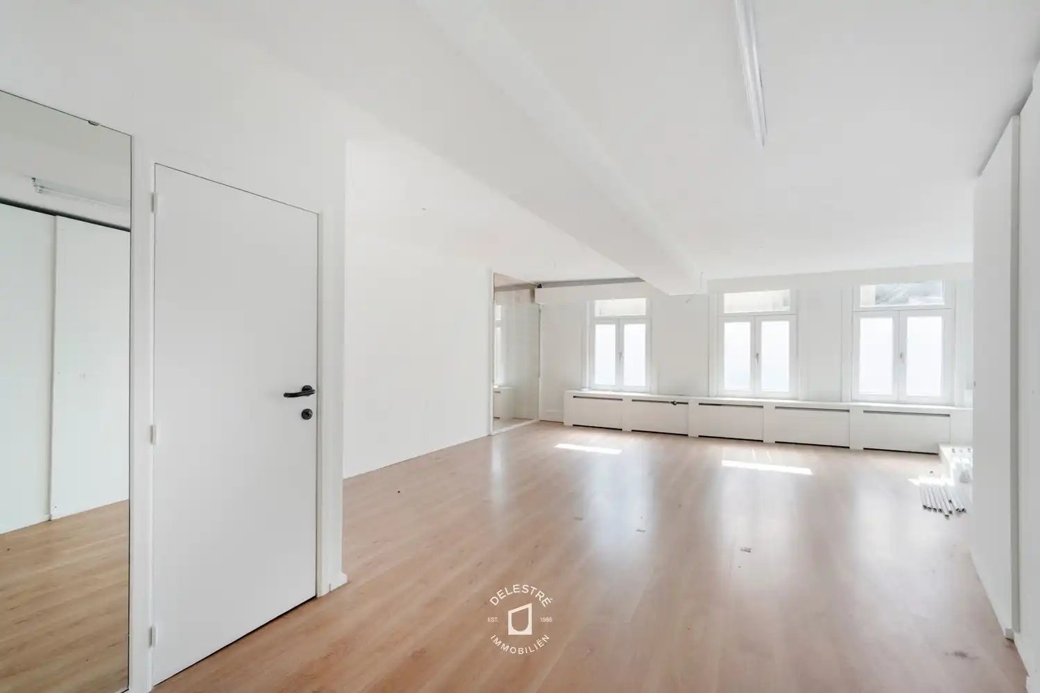 Veelzijdig handelspand van ca. 300 m² met woonpotentieel in Aalst foto 23