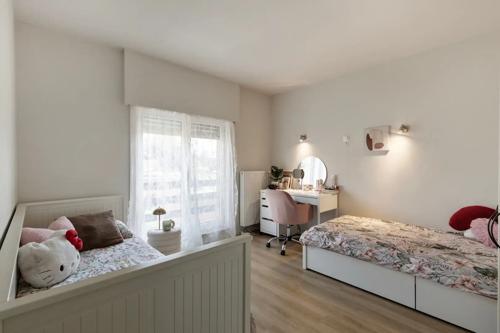 Instapklare gerenoveerde gezinswoning op toplocatie in Sint-Andries foto 13