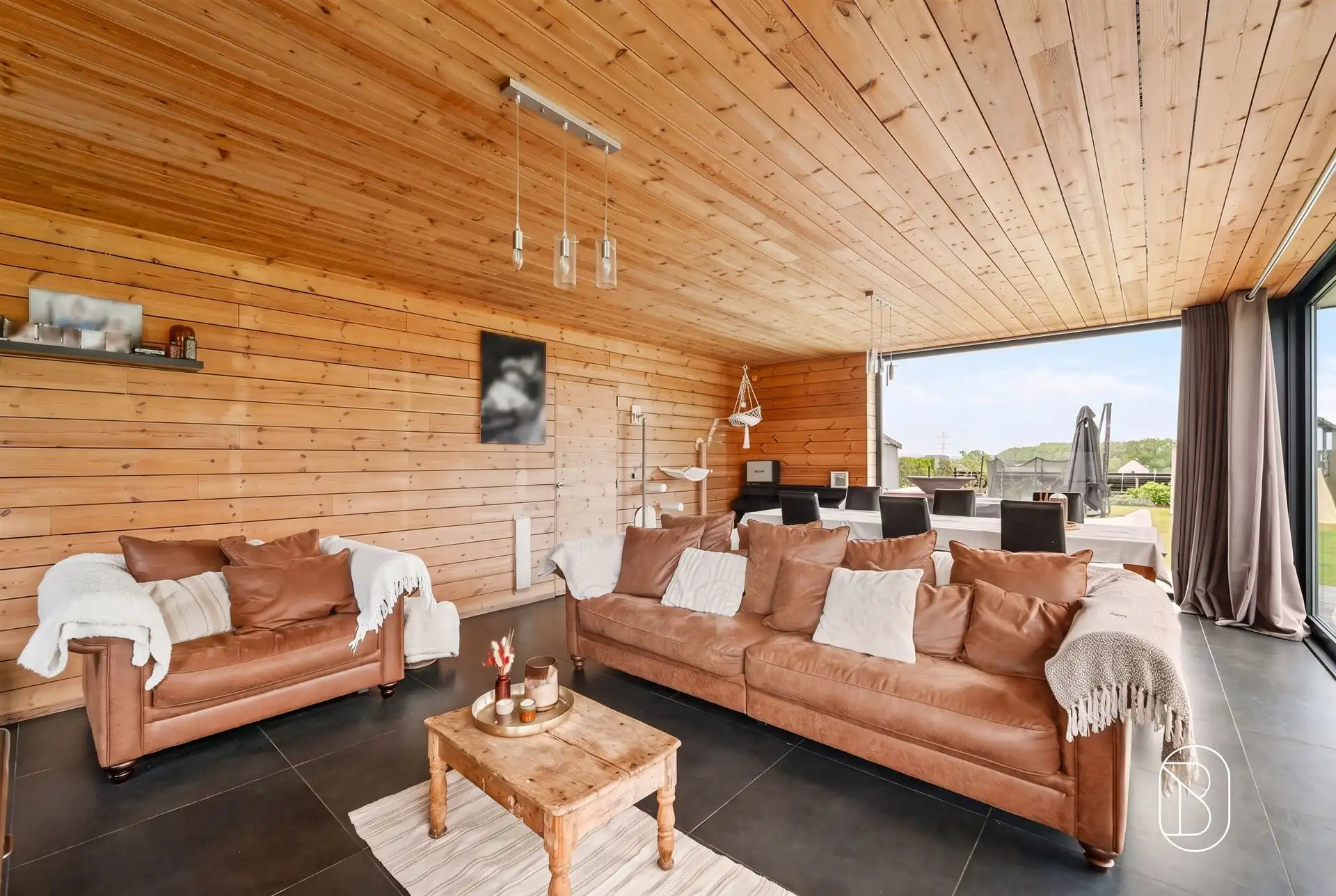 Instapklare woning met loods van 240 m² op topligging foto 7