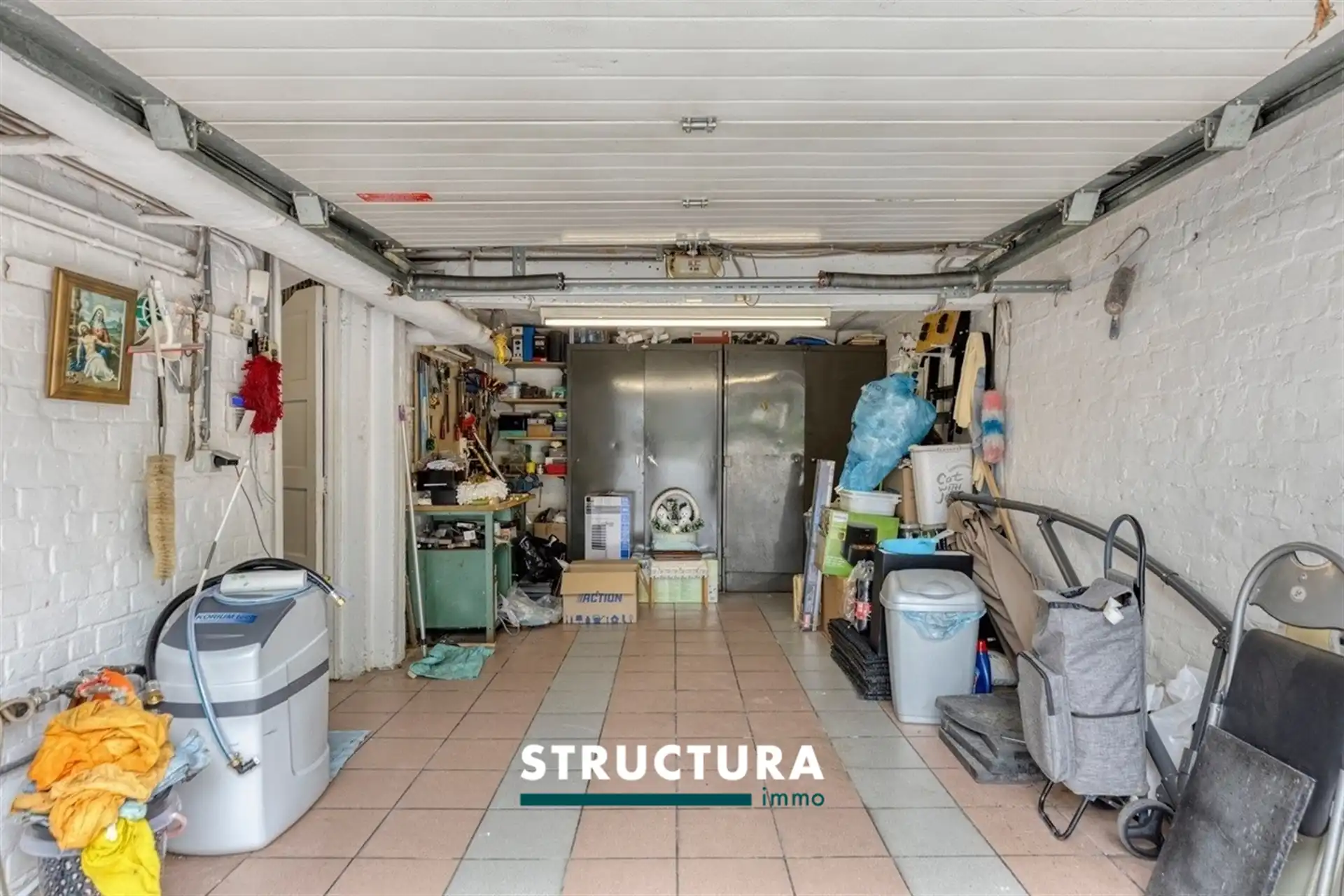 Instapklare gezinswoning met garage en tuin foto 20
