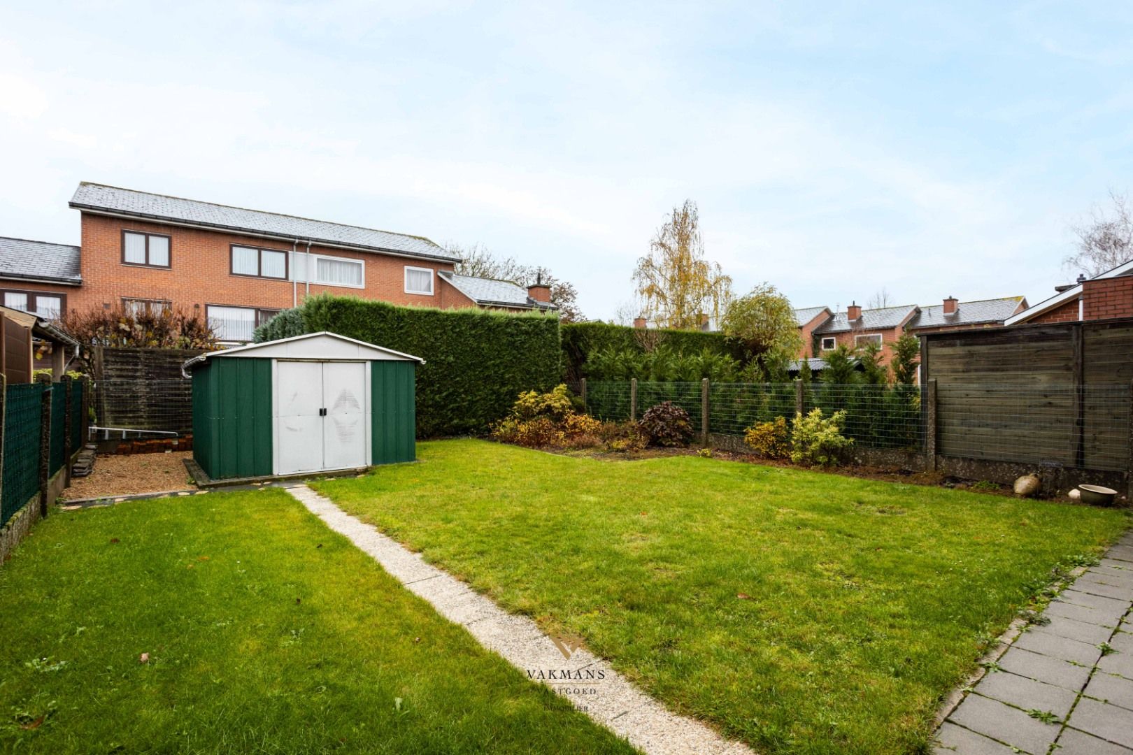 Instapklare woning met garage en 3 slaapkamers foto 38