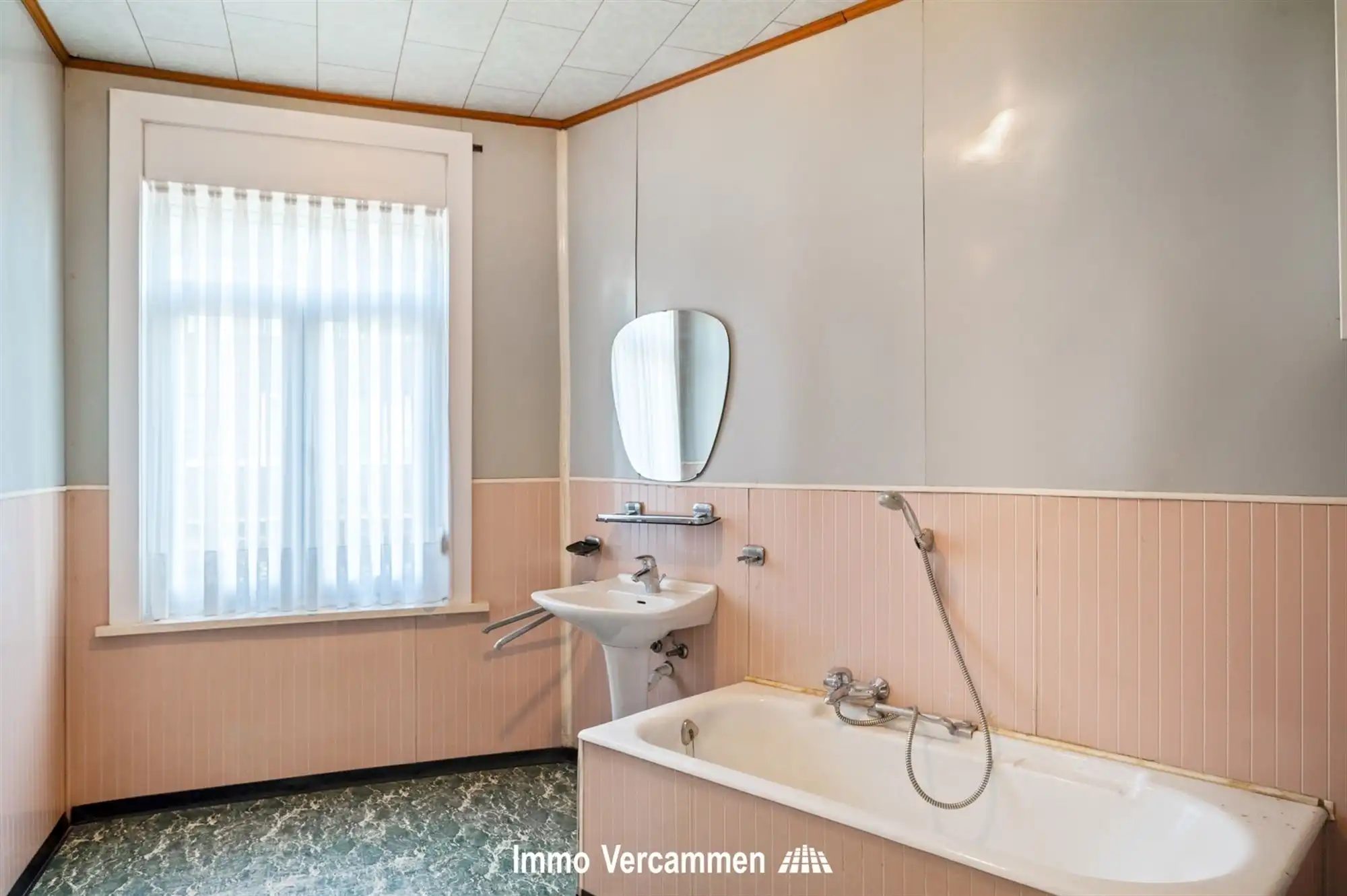 Op te frissen woning te Mechelen-Zuid, nabij het Vrijbroekpark foto 11