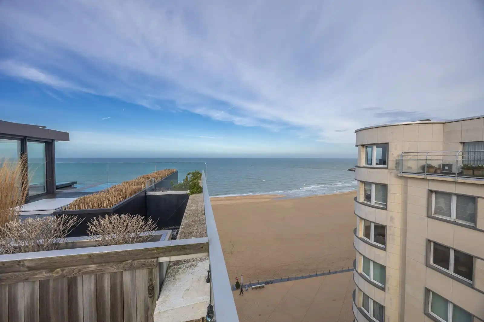 Uitzonderlijk penthouse appartement met leefterras en fantastisch zeezicht foto 17