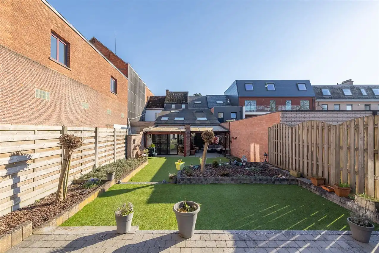 Ruime gezinswoning in het hartje van Scherpenheuvel foto 27