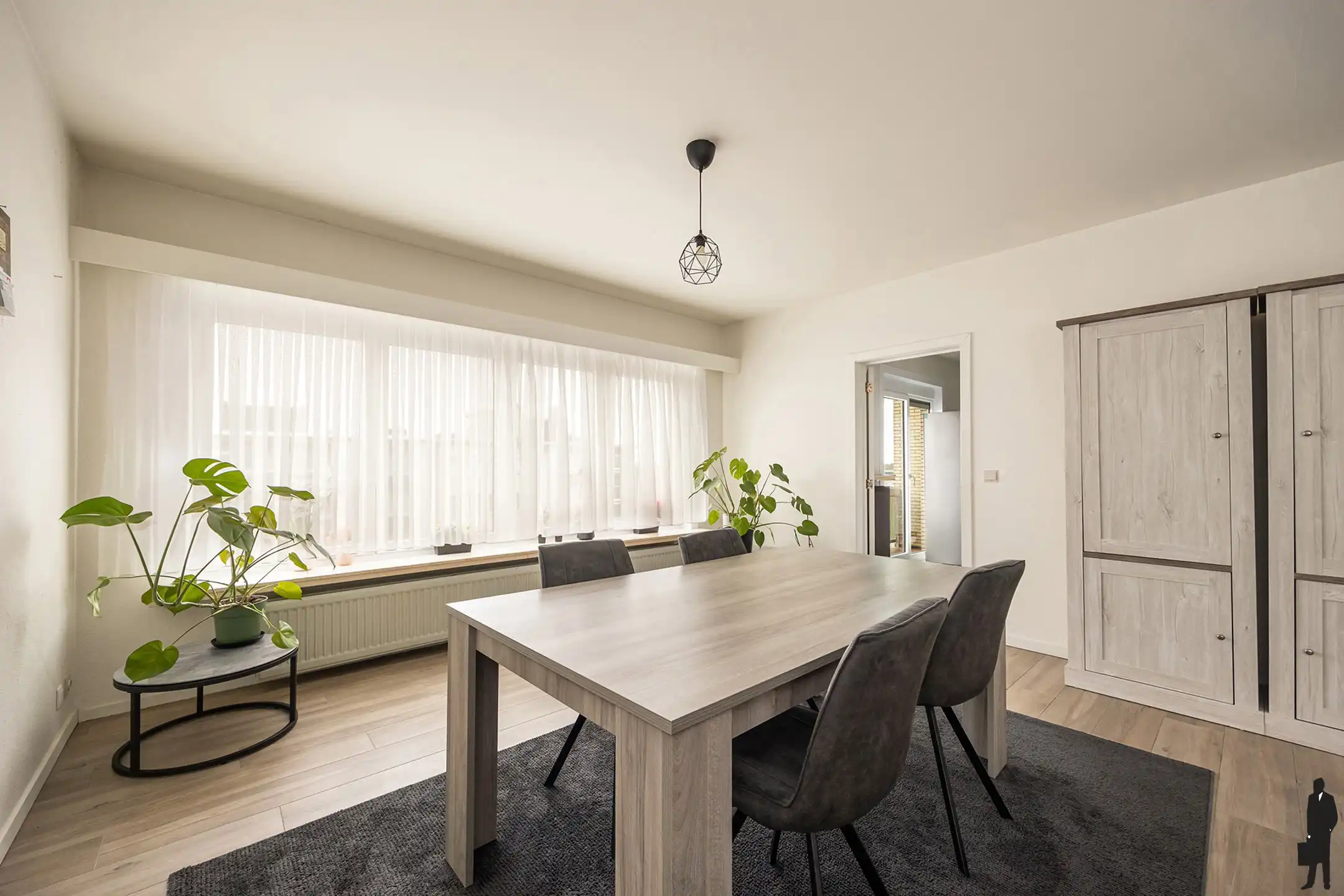 Instapklaar hoekappartement met terras & garage foto 2