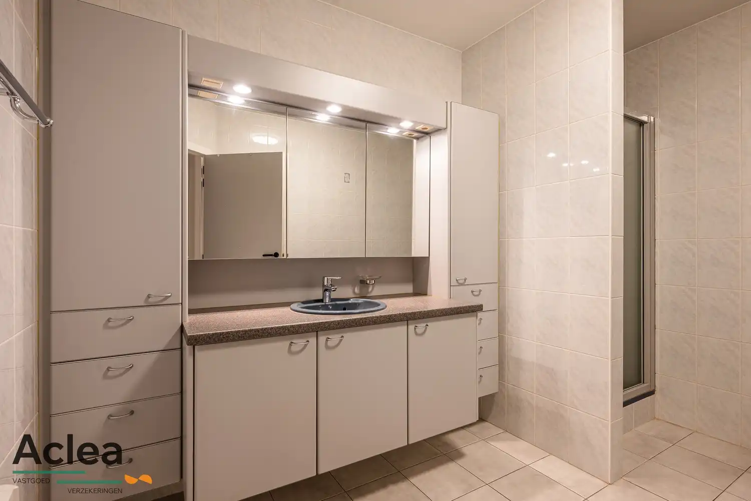 Ruim instapklaar appartement met 2 terrassen foto 23