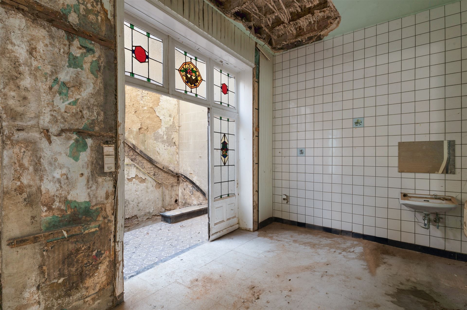 Te renoveren pand met handelsmogelijkheden in Oudenaarde foto 3