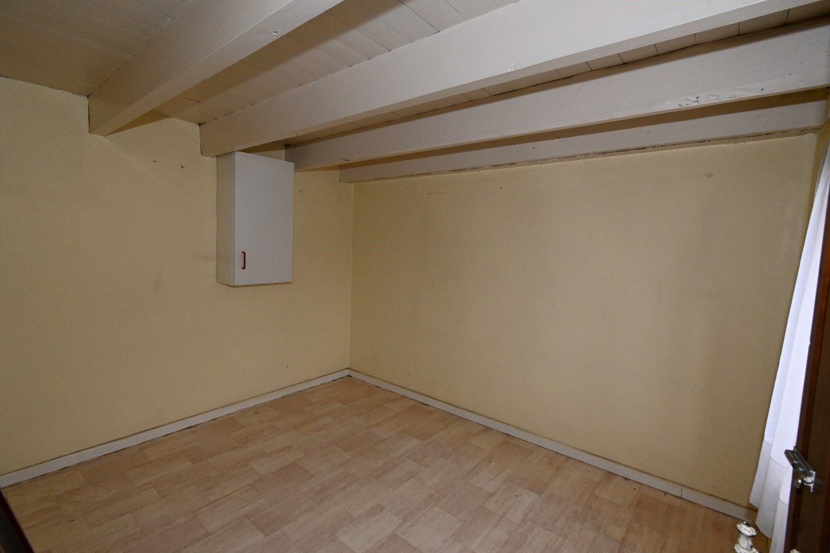 Alleenstaande woning met garage en tuin foto 22