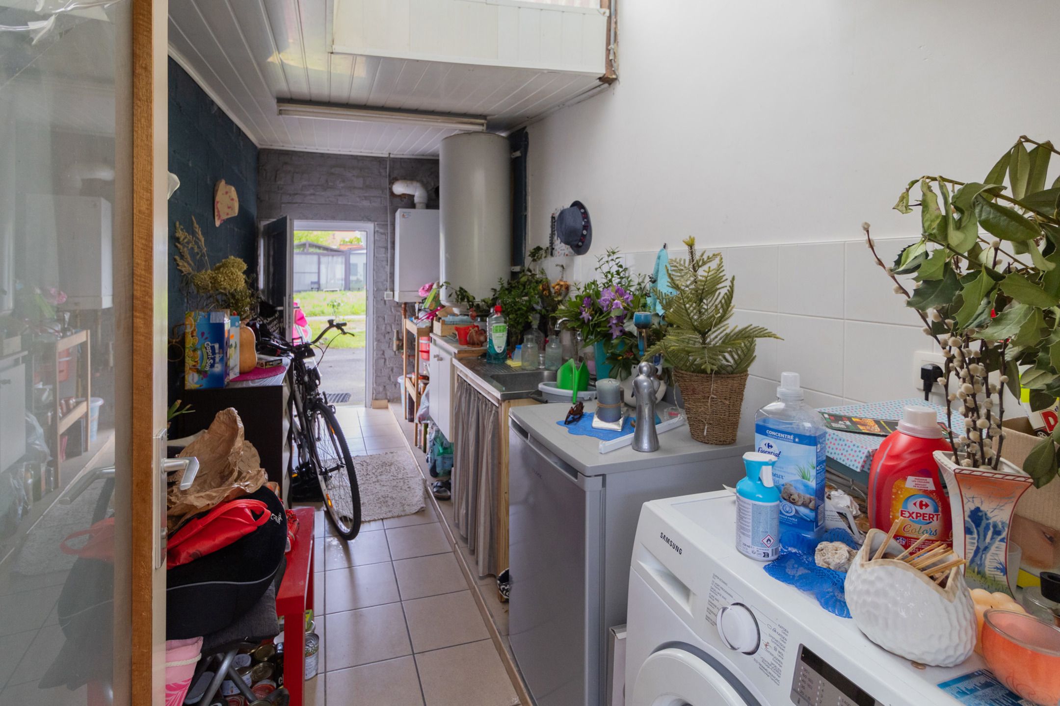 Kleine woning, gelegen in het centrum foto 6