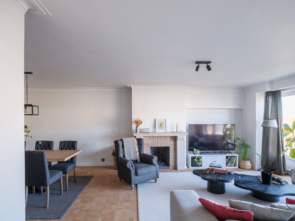 Gent centrum: Ruim appartement (3 slpkmrs) met buitenruimte, weids zicht en parkeergelegenheid nabij het het Zuidpark - Opportuniteit! foto 7