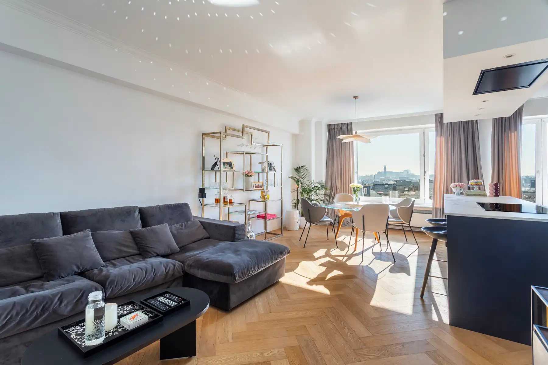 Lichtrijk 2-slaapkamerappartement aan het Zuid foto 4