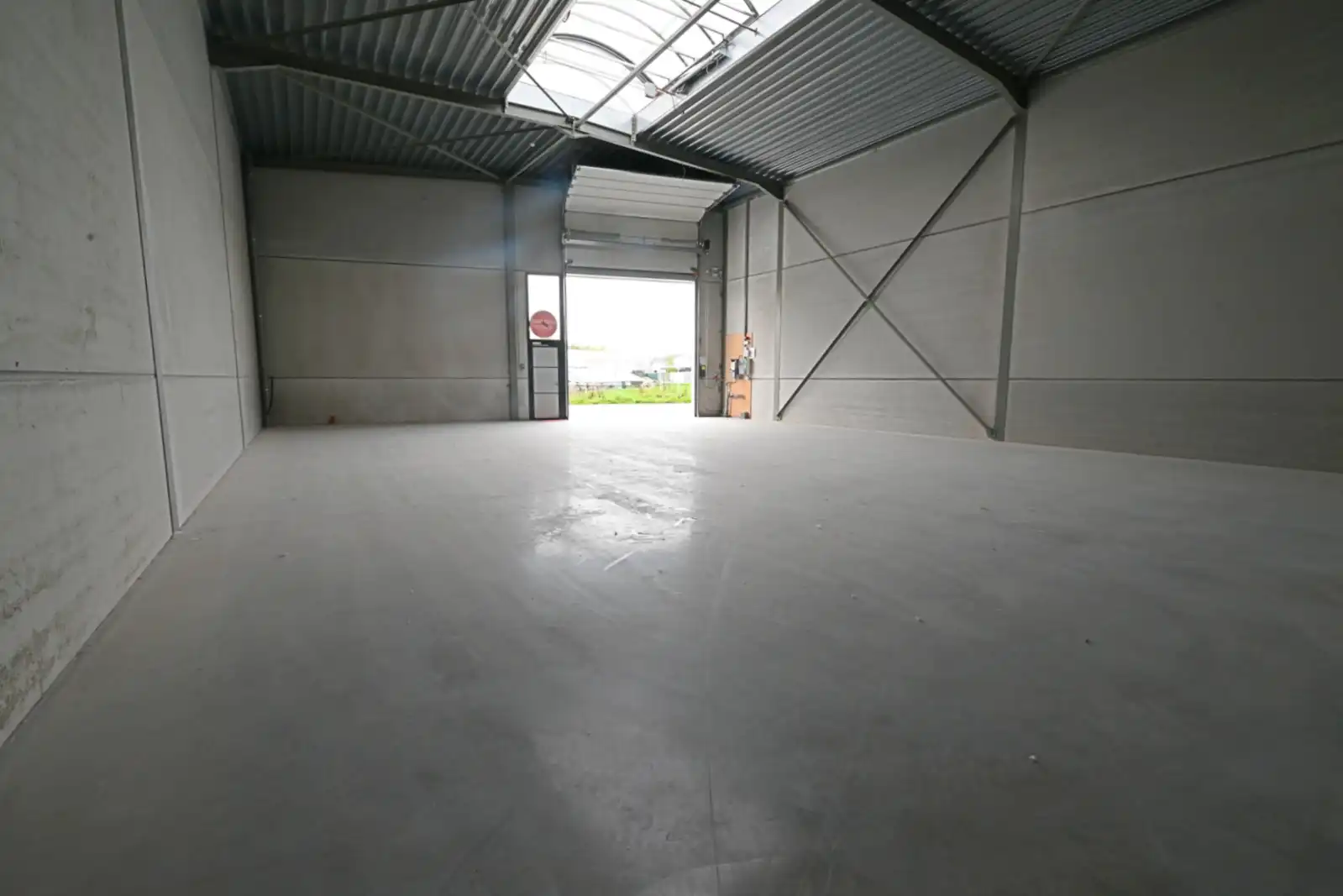 Nieuwbouw loods van 211 m2 op uitstekende locatie foto 5