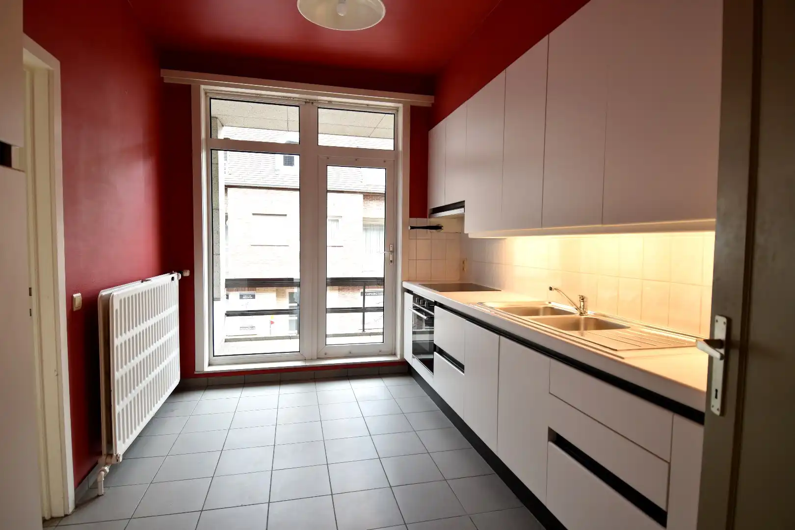 Ruim 3-slaapkamerappartement met zicht op de kerk te koop centrum Bellegem foto 2