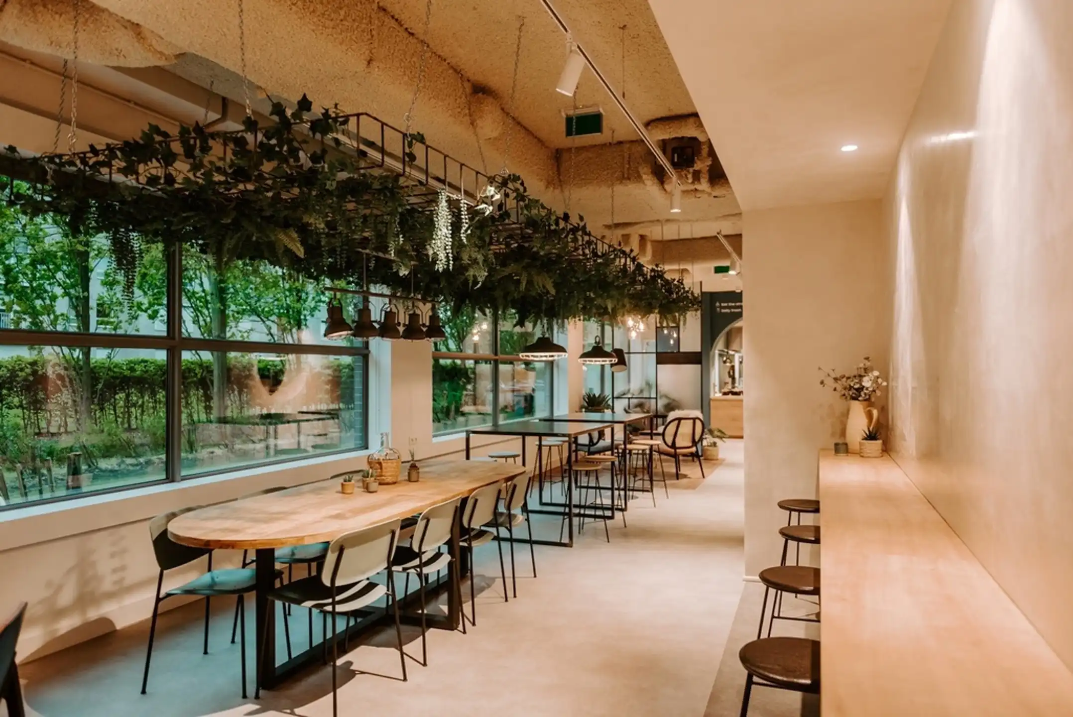 Kantoor te huur 535 m² op de gelijkvloerse verdieping foto 3