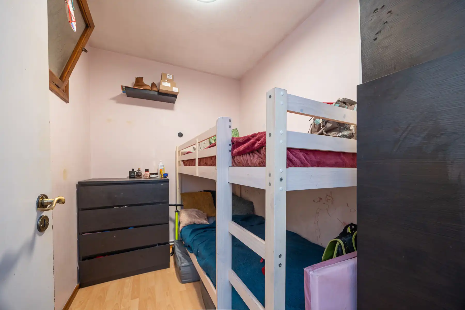 Goed gelegen, instapklaar appartement foto 8