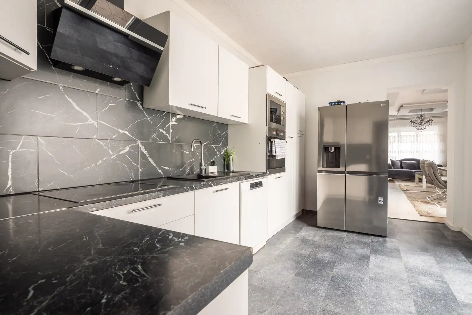 Stil en centraal wonen in het hart Merksem! foto 6