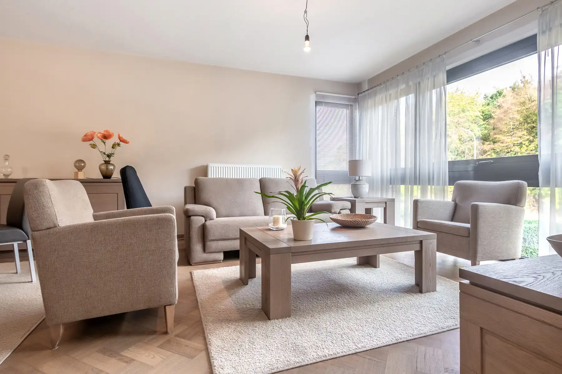 Lichtrijk appartement met autostaanplaats en prachtig zicht foto 10