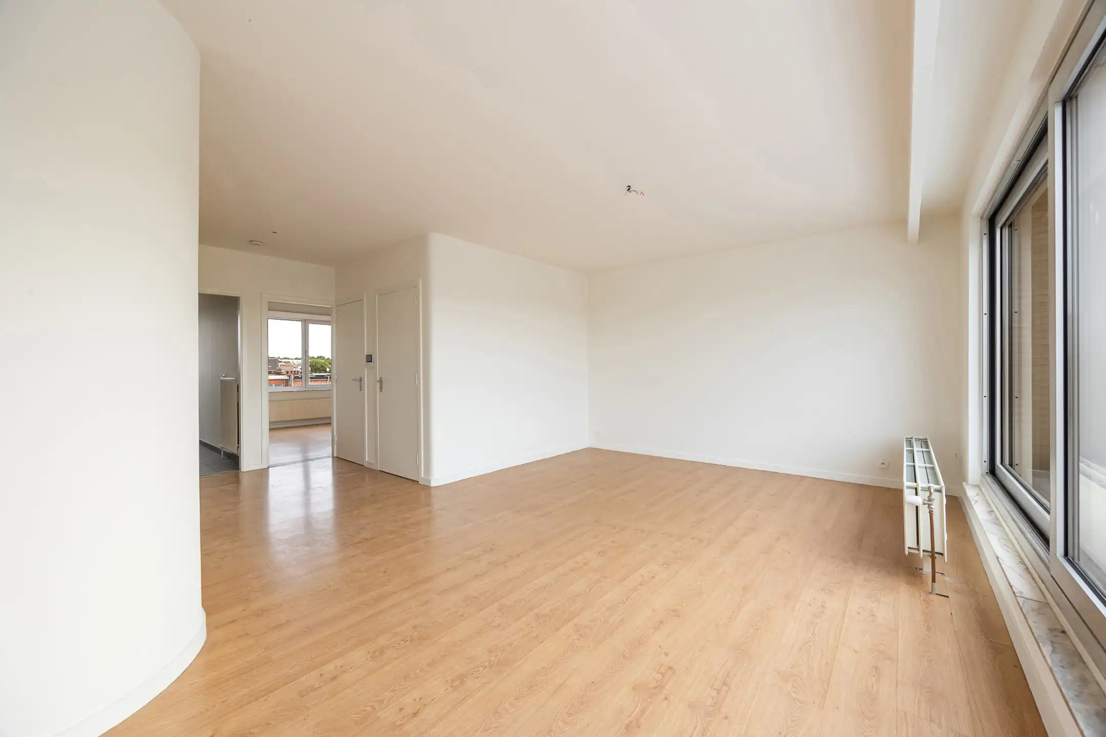 Volledig gerenoveerd appartement in een kleinschalig gebouw foto 4