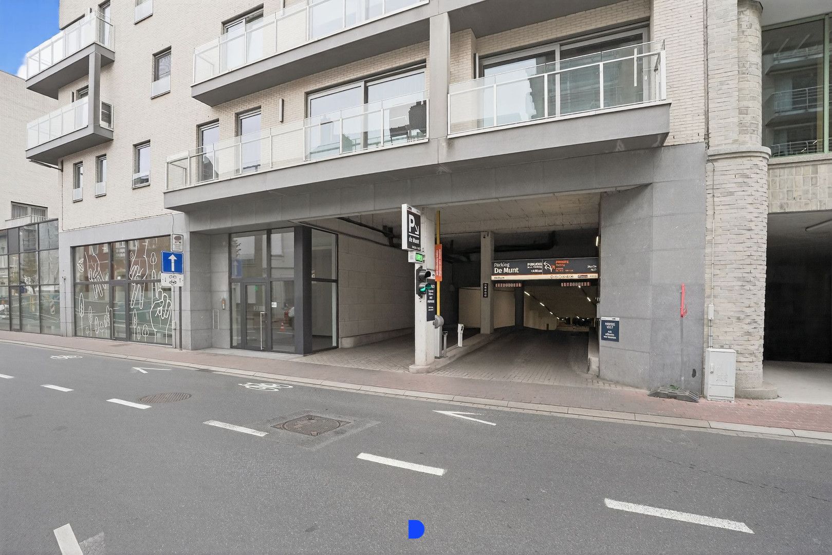 Mooi appartement op De Munt! foto 7