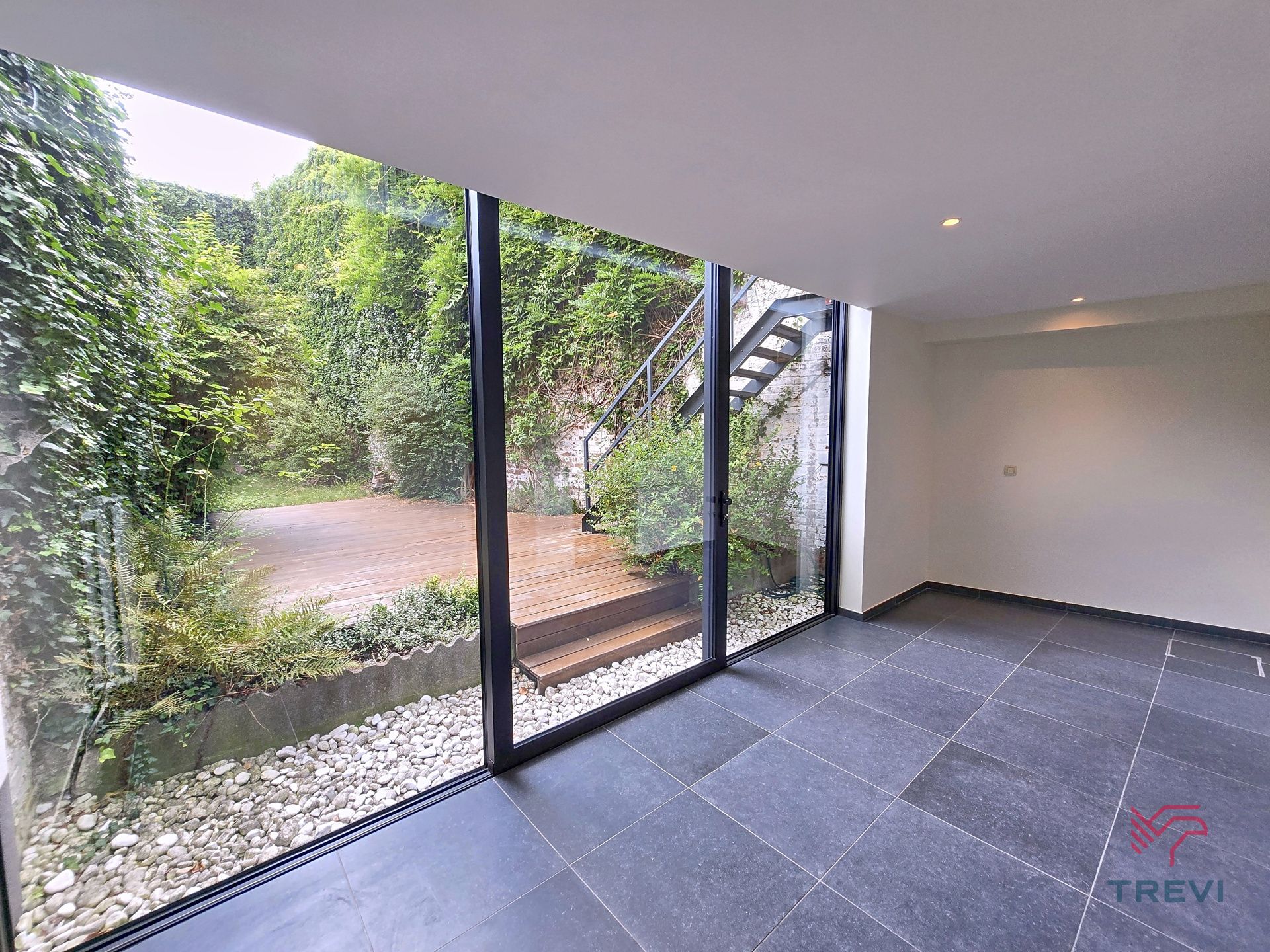 Ruim huis van ± 240 m², ideaal voor een woongroep foto 9