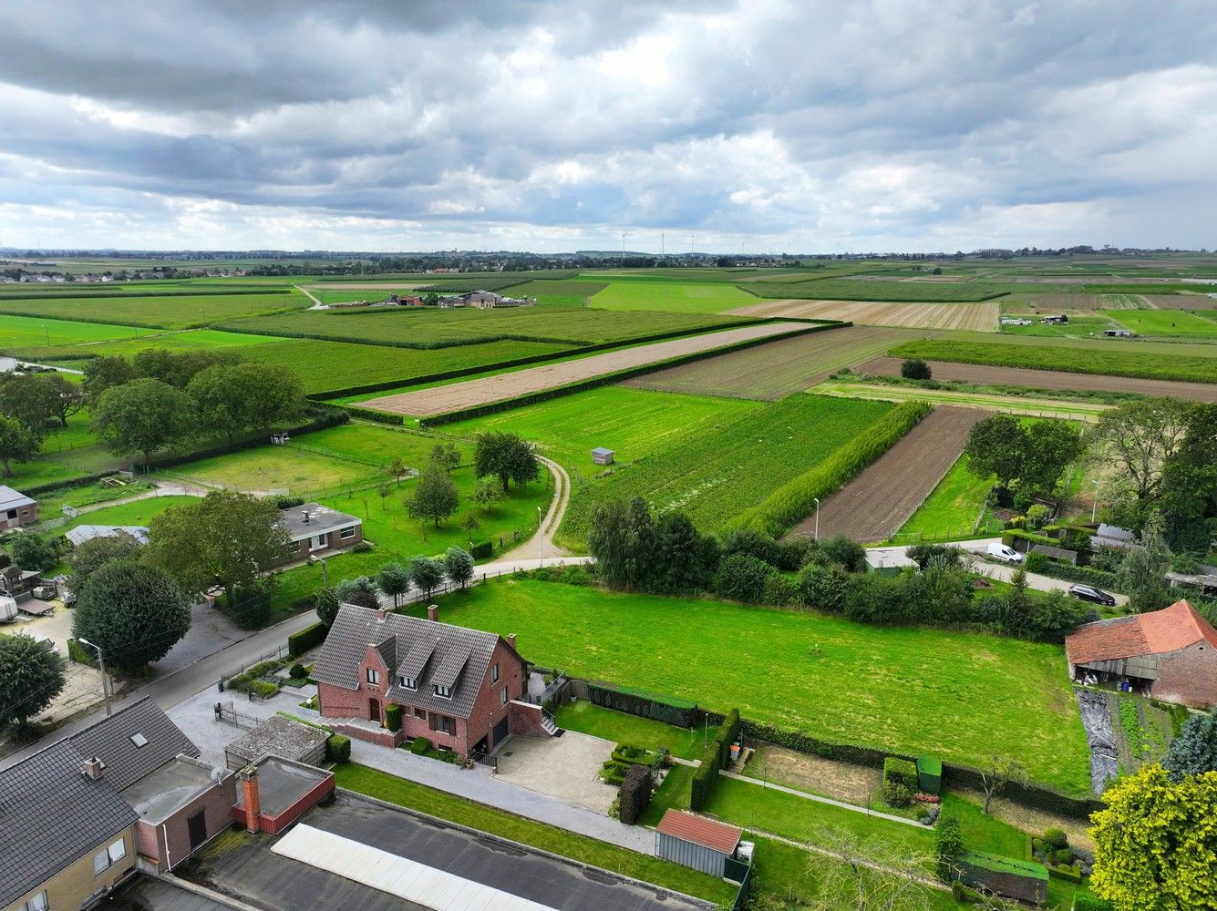 Charmante woning op unieke locatie, met huisweide (totale perceelsopp. 35a 13ca (3.513 m²), rustig en landelijk gelegen aan de rand van Lanaken-Veldwezelt foto 1