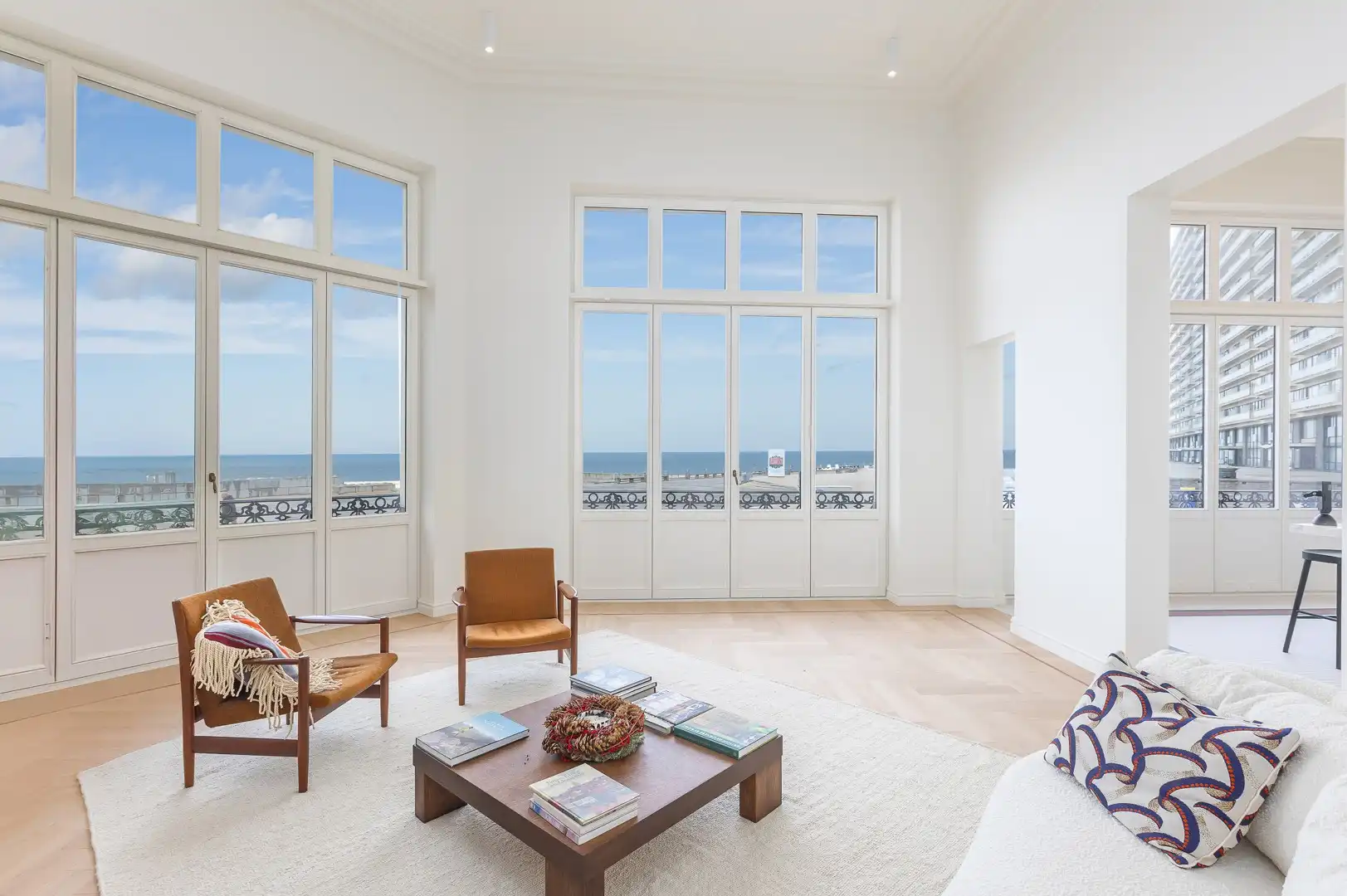 Appartement te koop foto {{pictureIndex}}