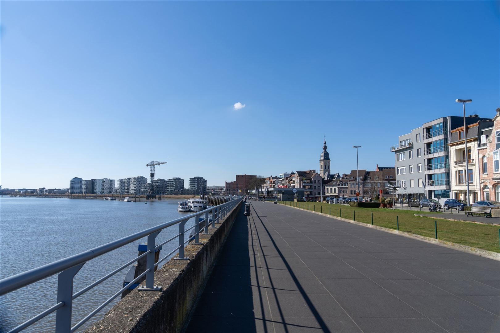 Gelijkvloers appartement met prachtig Scheldezicht foto 2