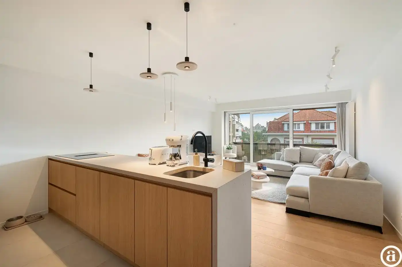Mooi vernieuwd appartement met open uitzicht & 3 slaapkamers foto 9