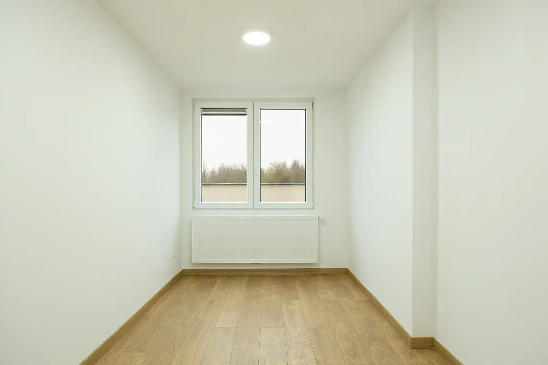 Gerenoveerd 2-slpk app. met groot terras. foto 9