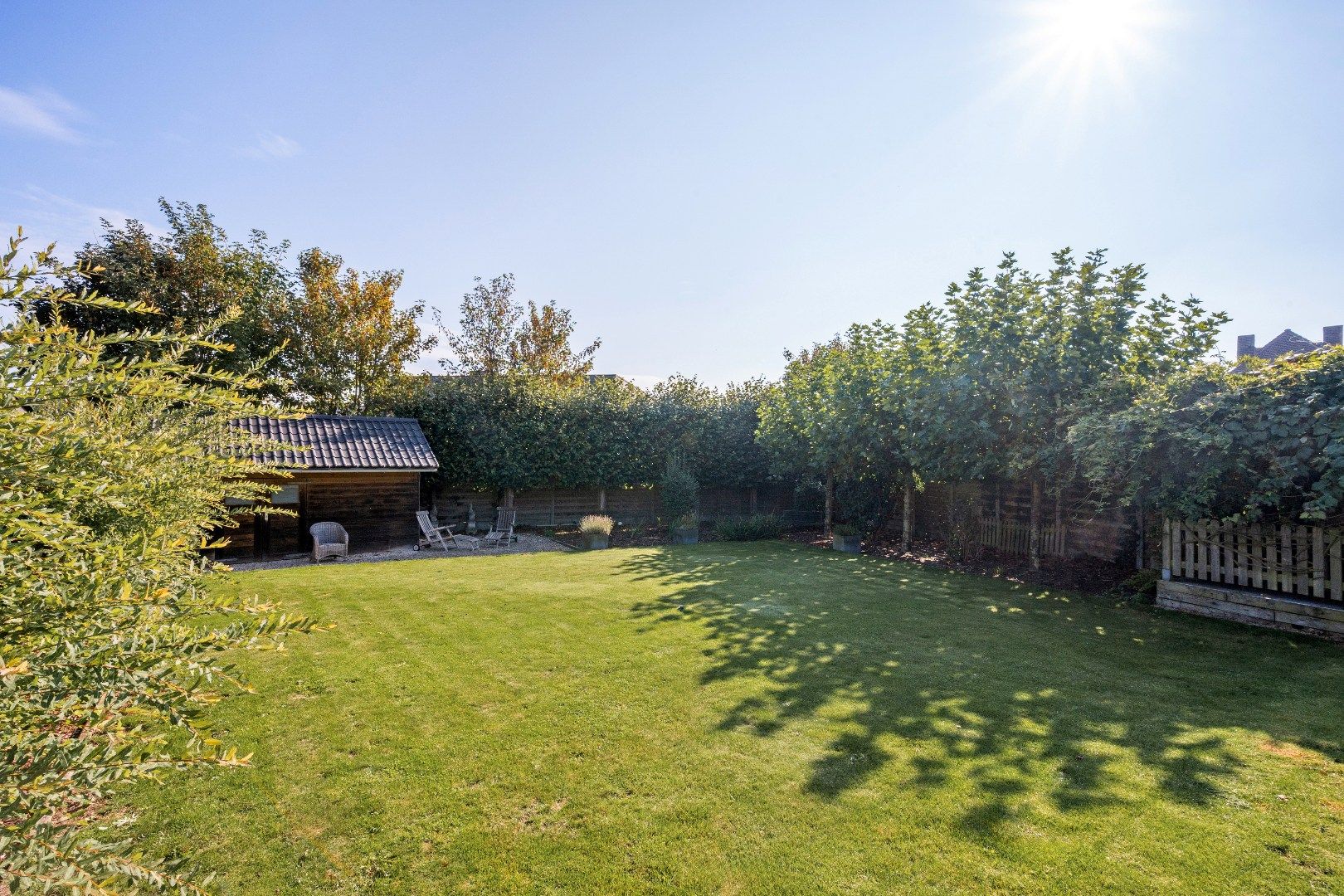 Instapklare halfopen woning met 3 slaapkamers, garage, tuin en mancave in Mesen foto 26