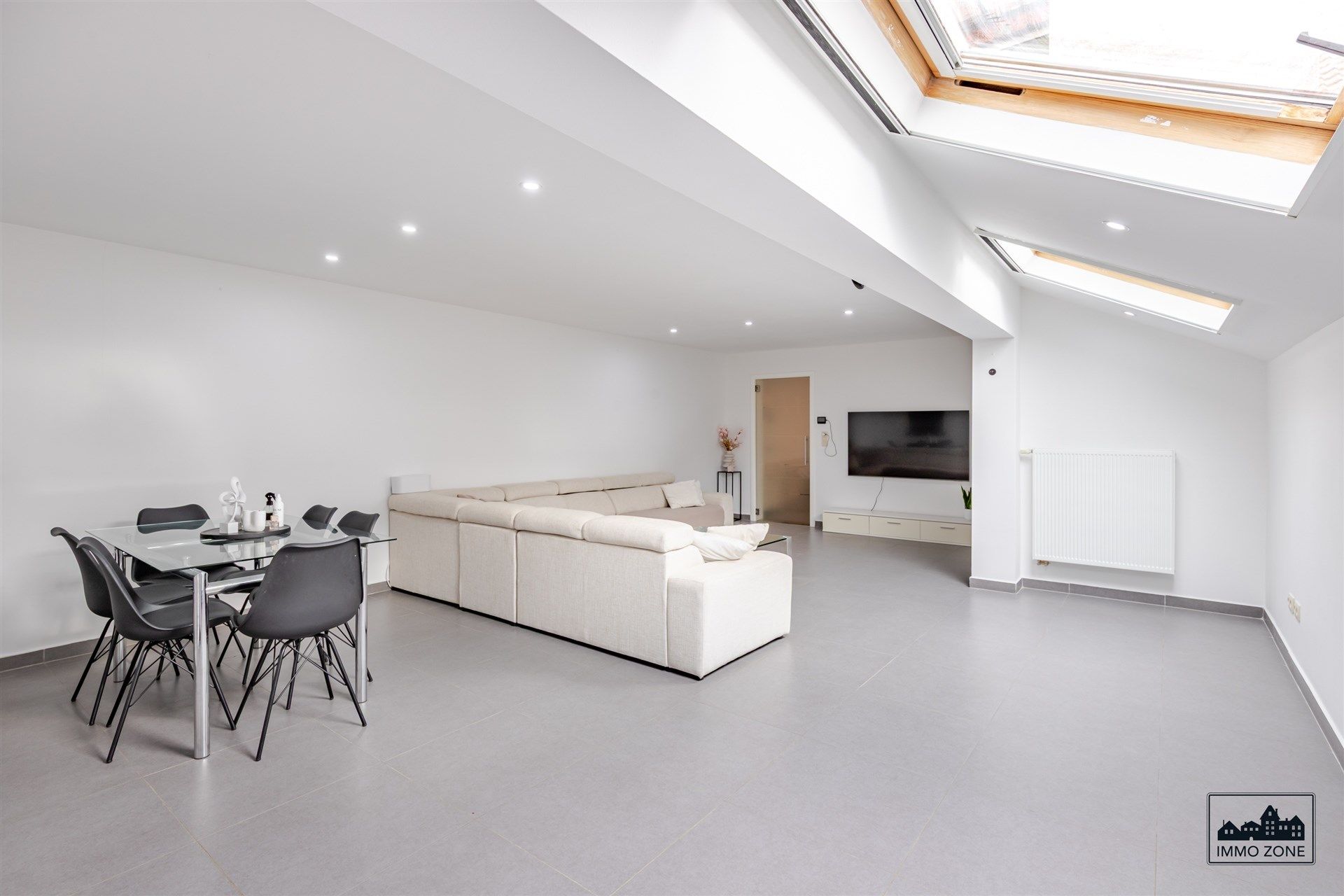 Ruime 4-Slaapkamerwoning met 2 Badkamers in Ruisbroek foto 8