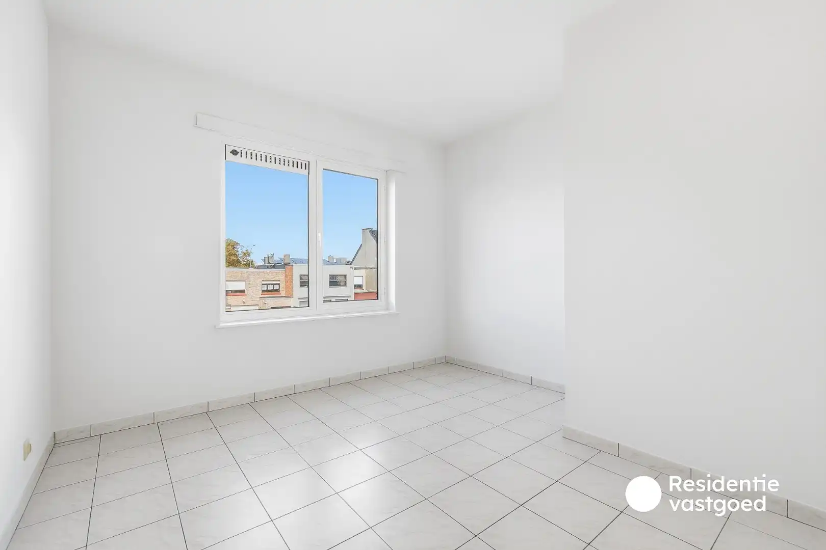 Instapklaar 2-slaapkamerappartement met garage in Blankenberge foto 12