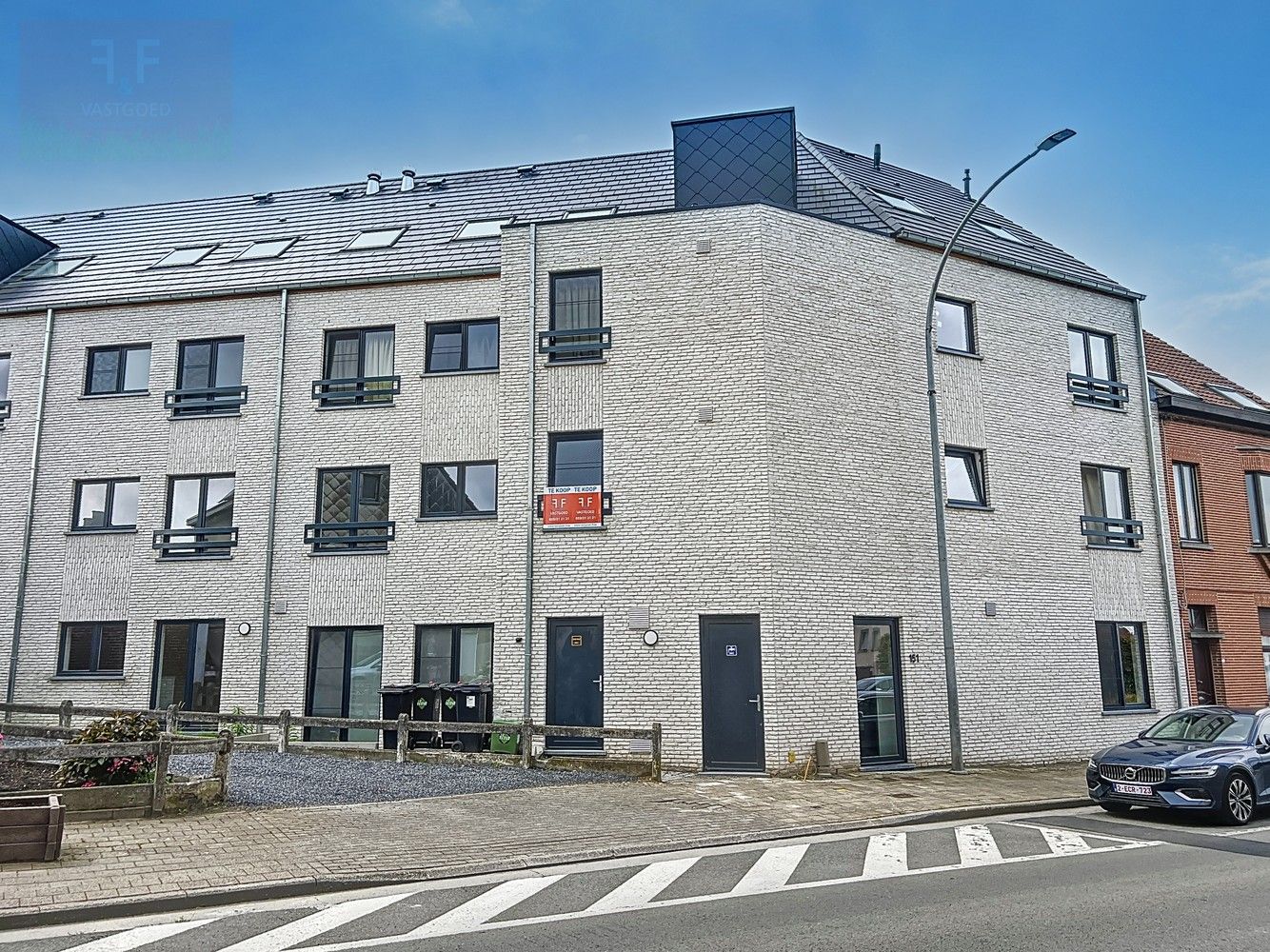 Prachtig, instapklaar appartement te koop in Zottegem ! foto 1