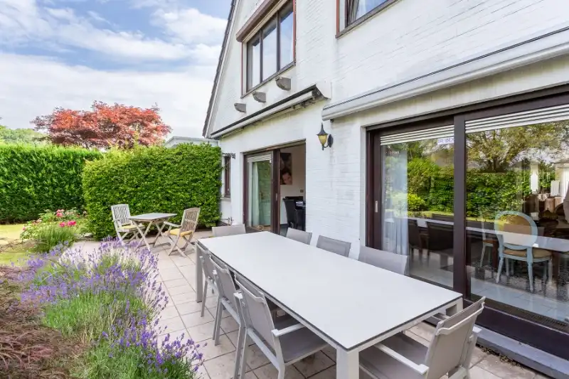 Stijlvolle villa op toplocatie, een zee van ruimte, privacy! foto 14