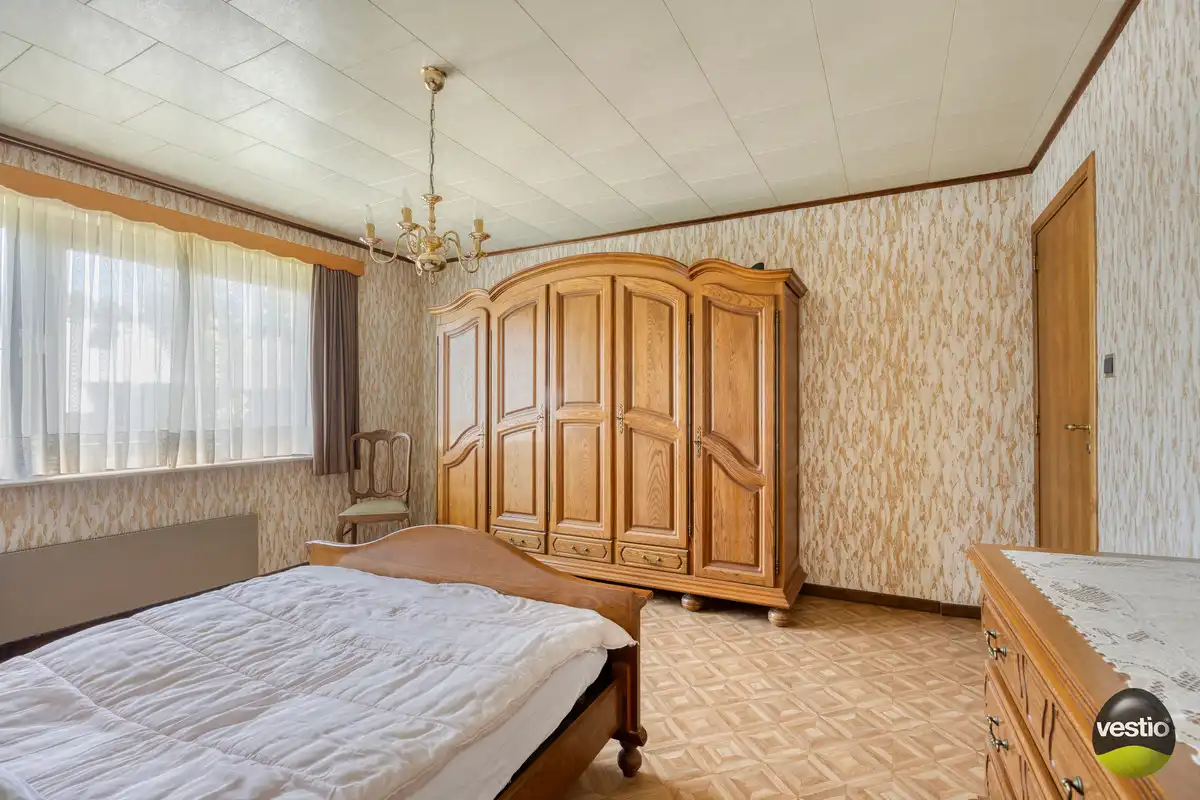 RUSTIG GELEGEN TIJDLOZE WONING MET 4 SLK EN RUIME TUIN. foto 21