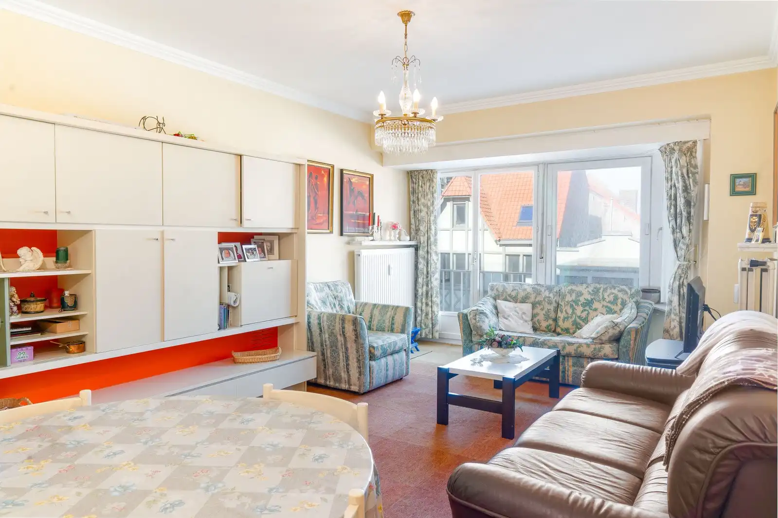 Licht op te frissen appartement op toplocatie! foto {{pictureIndex}}