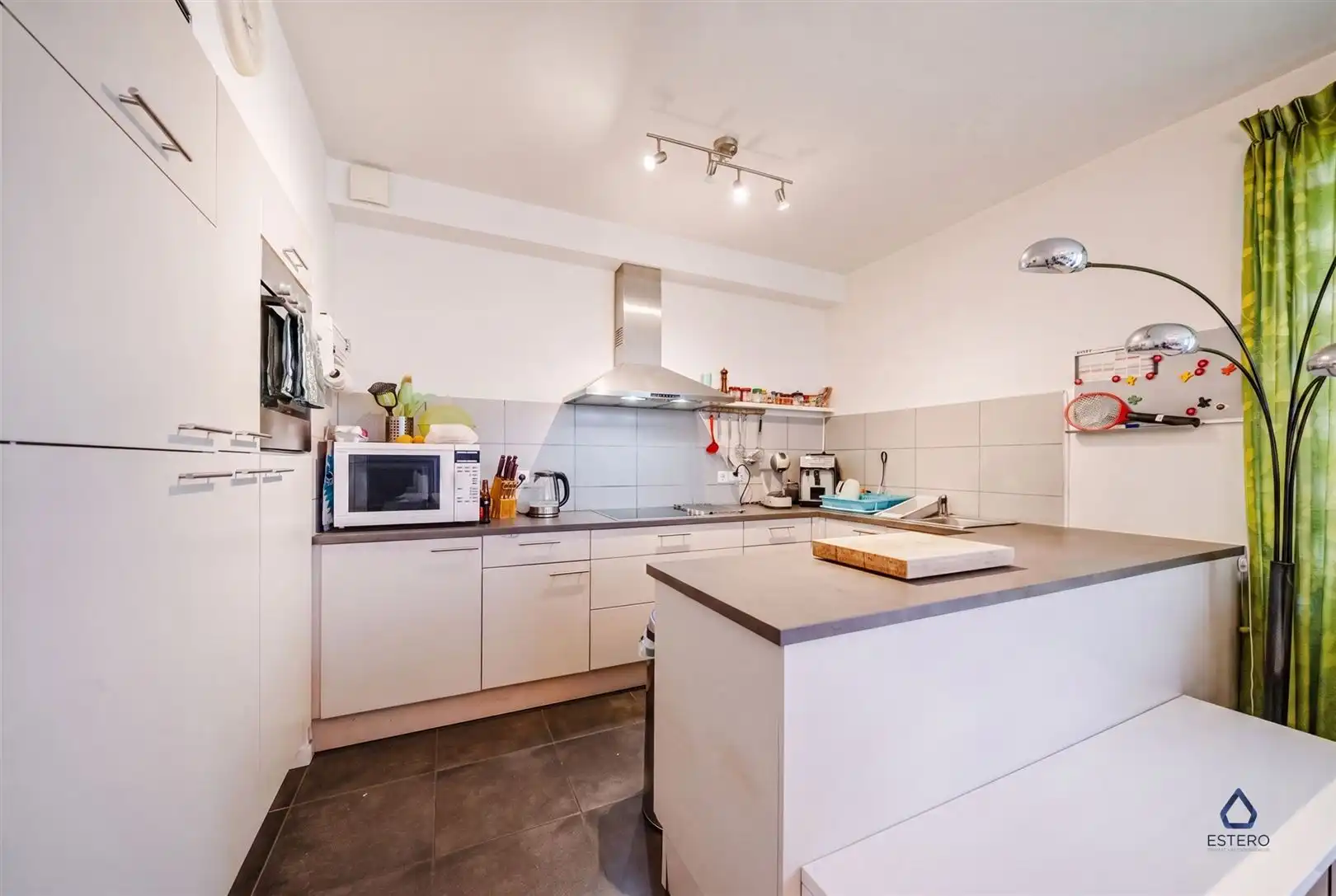 Instapklaar 3-slaapkamer appartement met dakterras foto 5