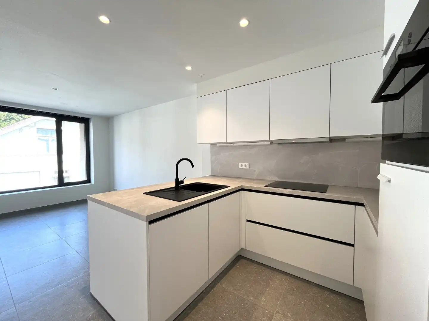 Dadizele - Ruime duplex met terras, tuin en staanplaats in het centrum foto 4