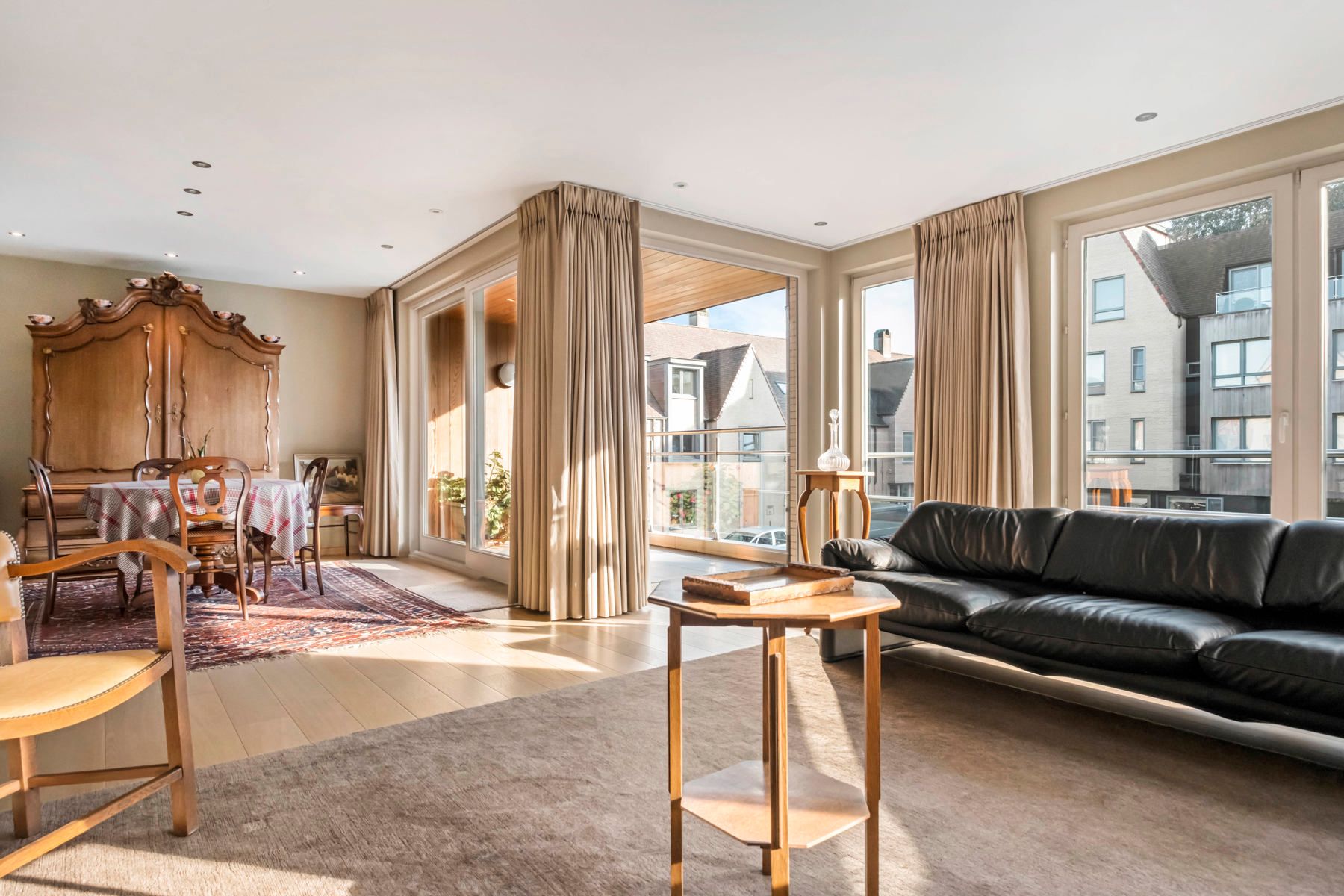 Rustig gelegen, zeer ruim appartement te Brugge! foto 4