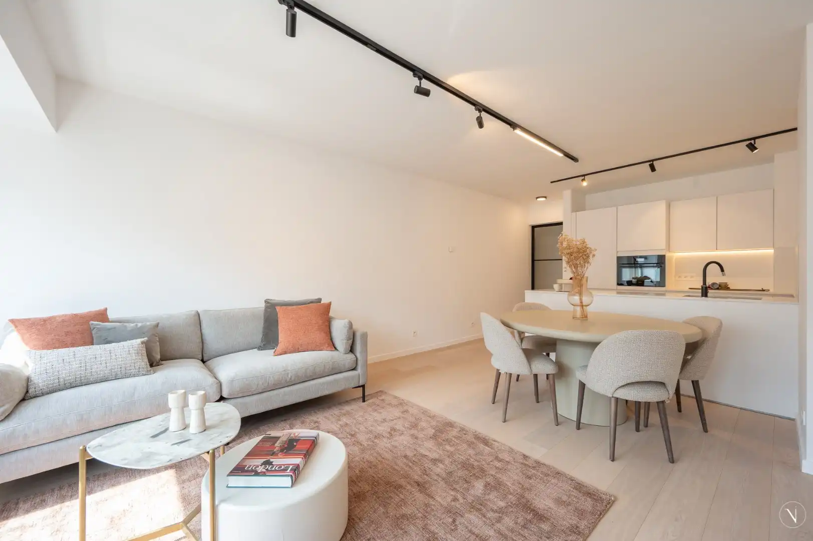 Gerenoveerd 2-slaapkamerappartement te koop – Van Bunnenlaan, Knokke foto 8