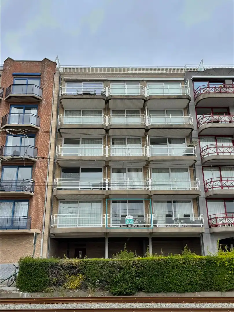 Lichtrijke studio met slaaphoek te koop in Nieuwpoort-bad foto 10