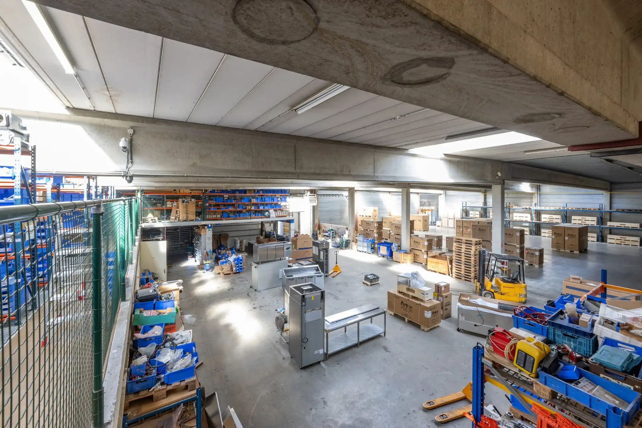 TE HUUR Bedrijfsgebouw te Wilrijk foto 21