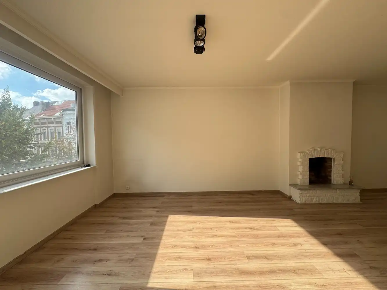 Gerenoveerd en ruim 2-slpk appartement te huur nabij het Stadspark! foto 19