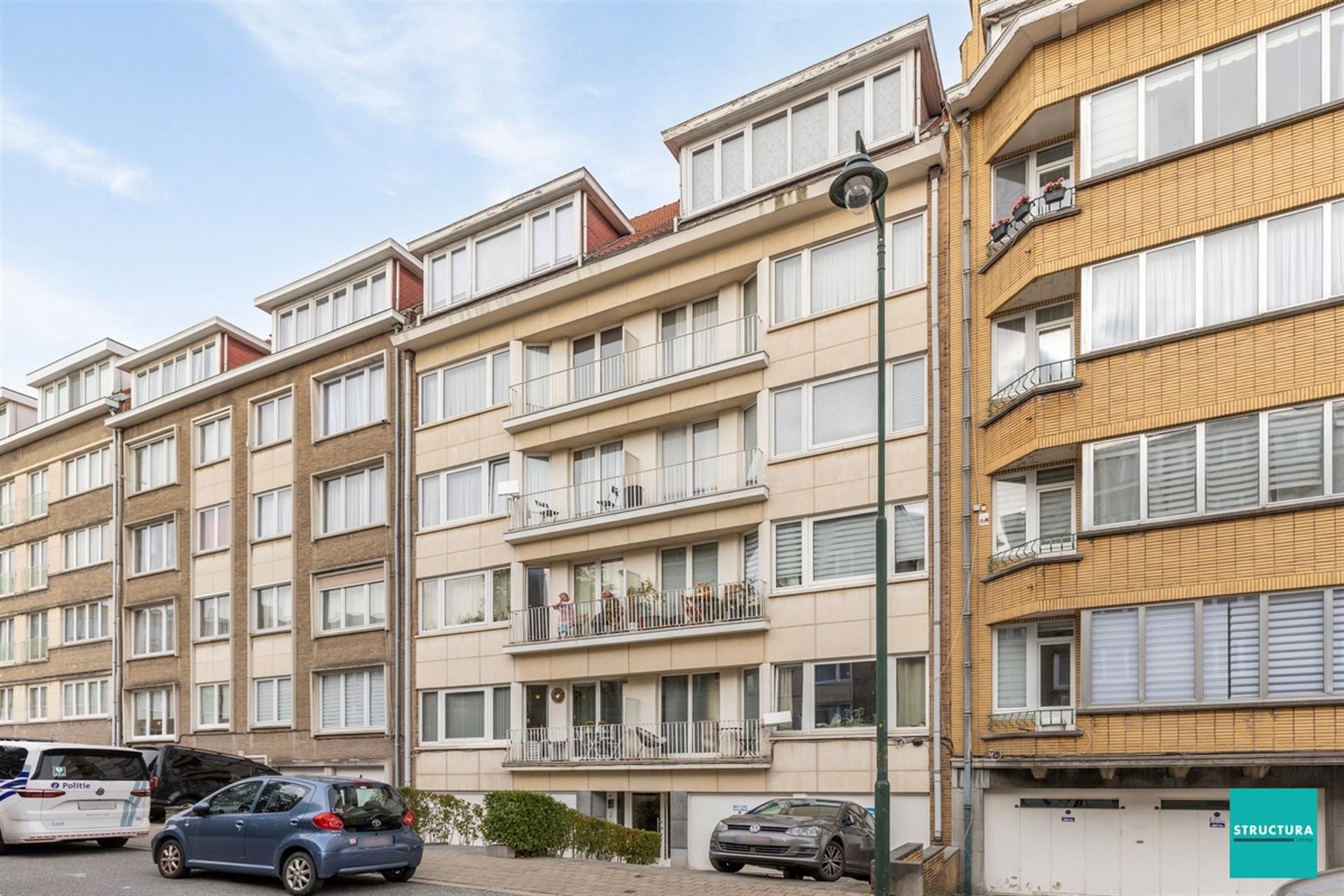 Prachtige instapklare appartement te koop te Laken. foto 13