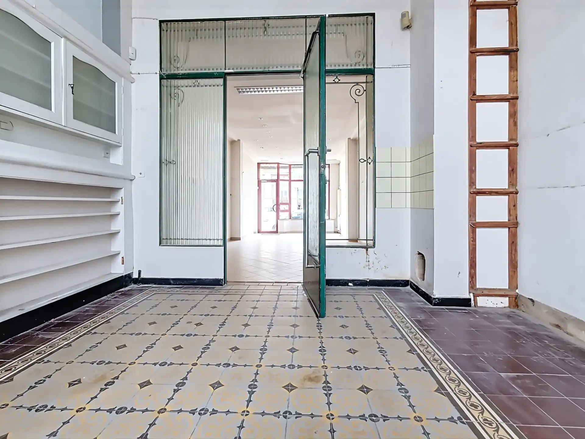 Commercieel gelijkvloers op een steenworp van Flageyplein foto 7