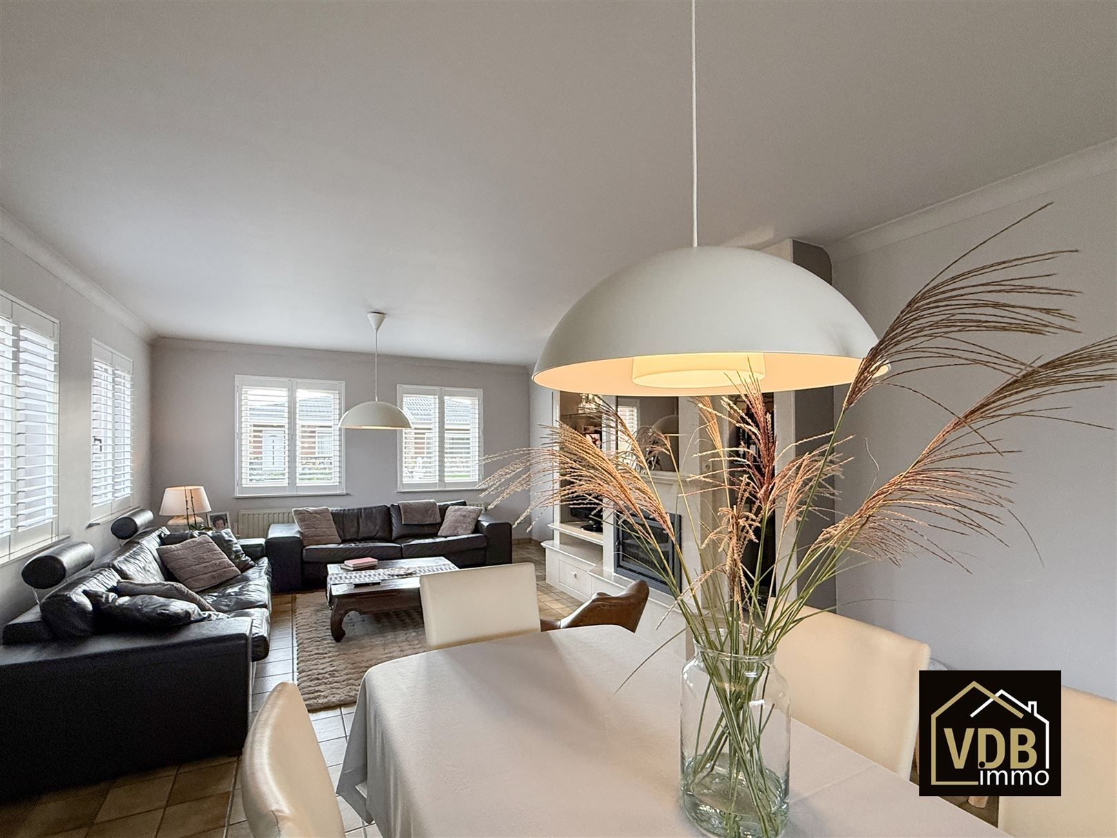 Instapklare halfopen bebouwing met 3 slaapkamers foto 35