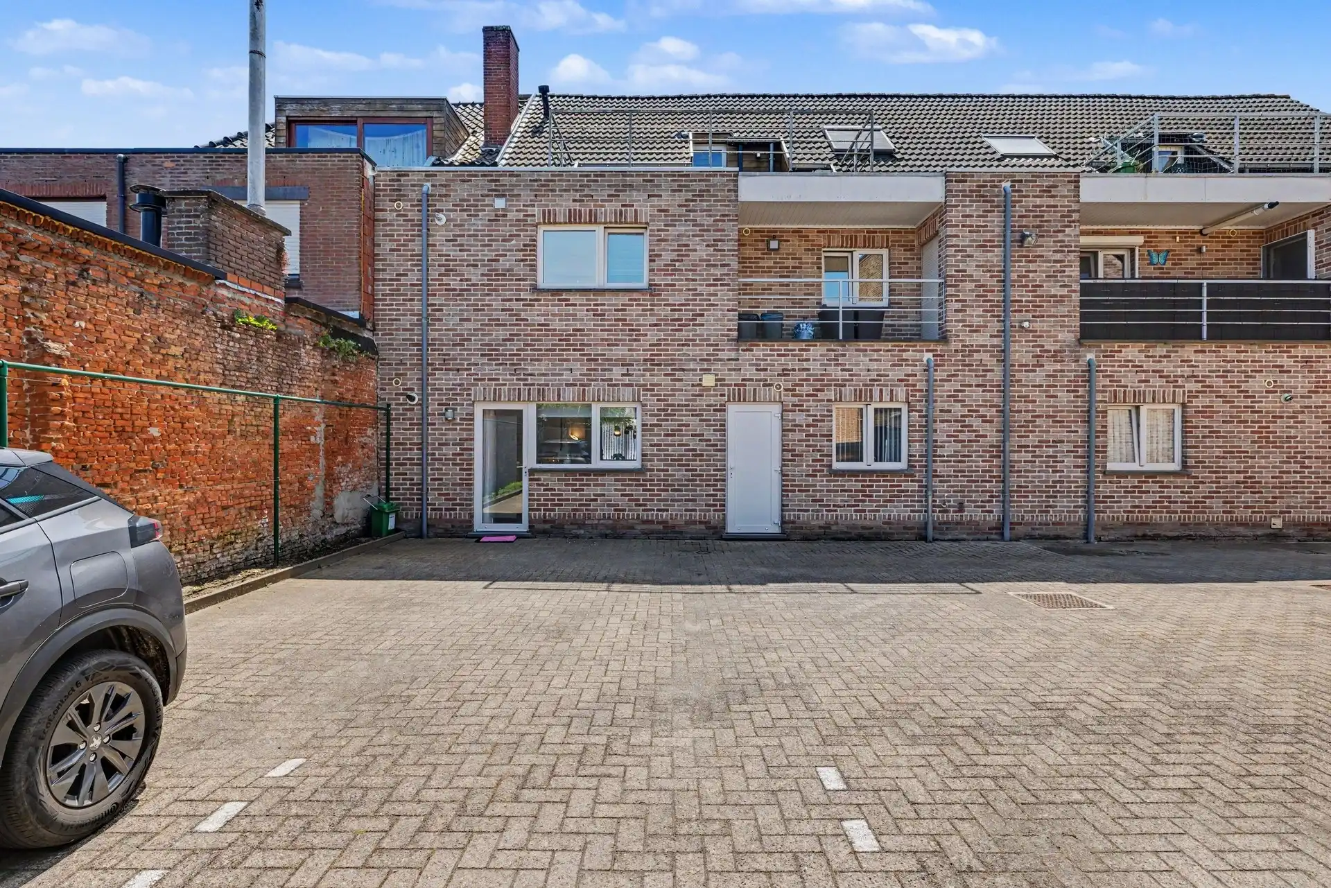 Instapklaar gelijkvloers appartement met twee slaapkamers en autostaanplaats (96 m2) foto 14