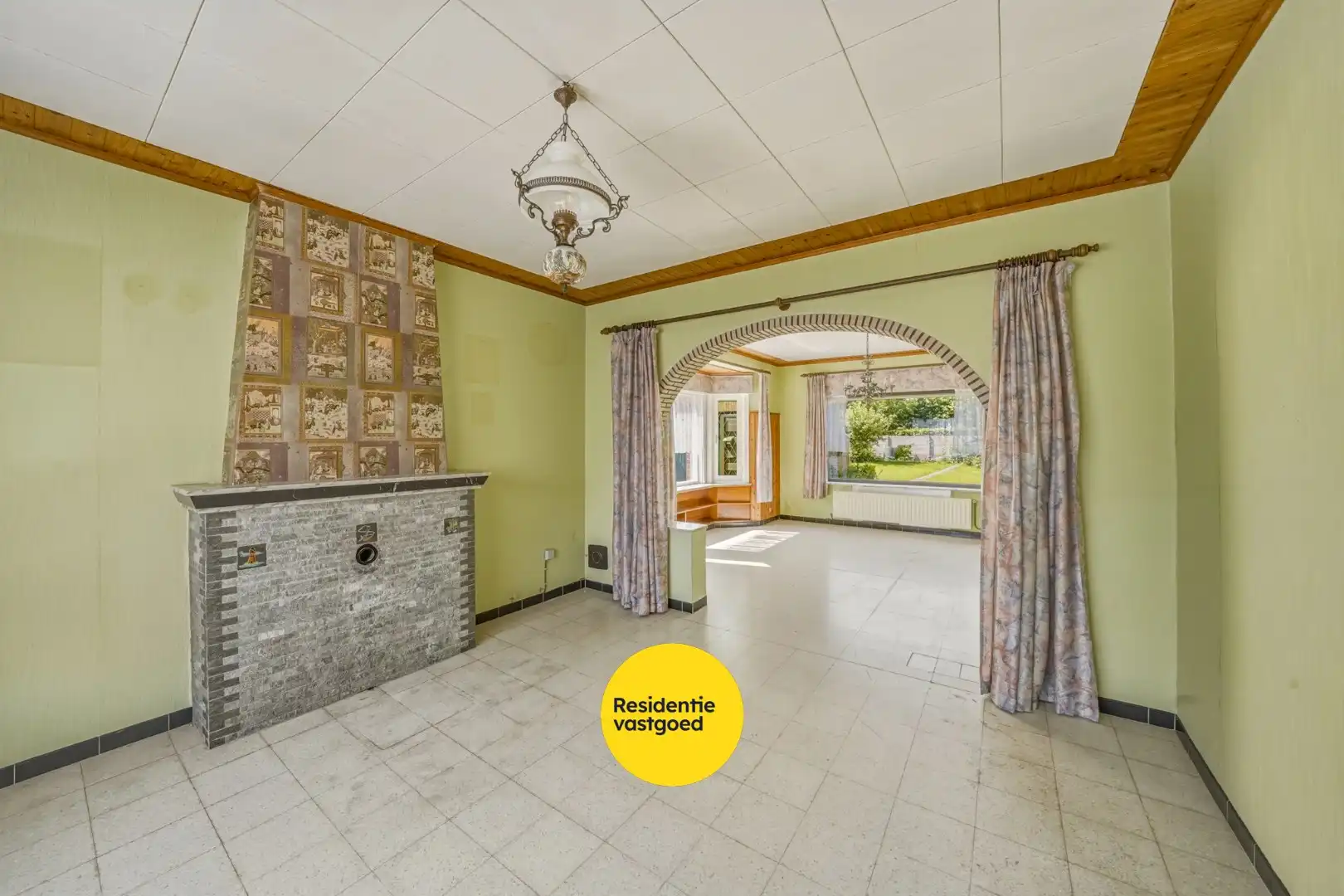Ruime halfopen woning met 4 slaapkamers, tuin en garage foto 10