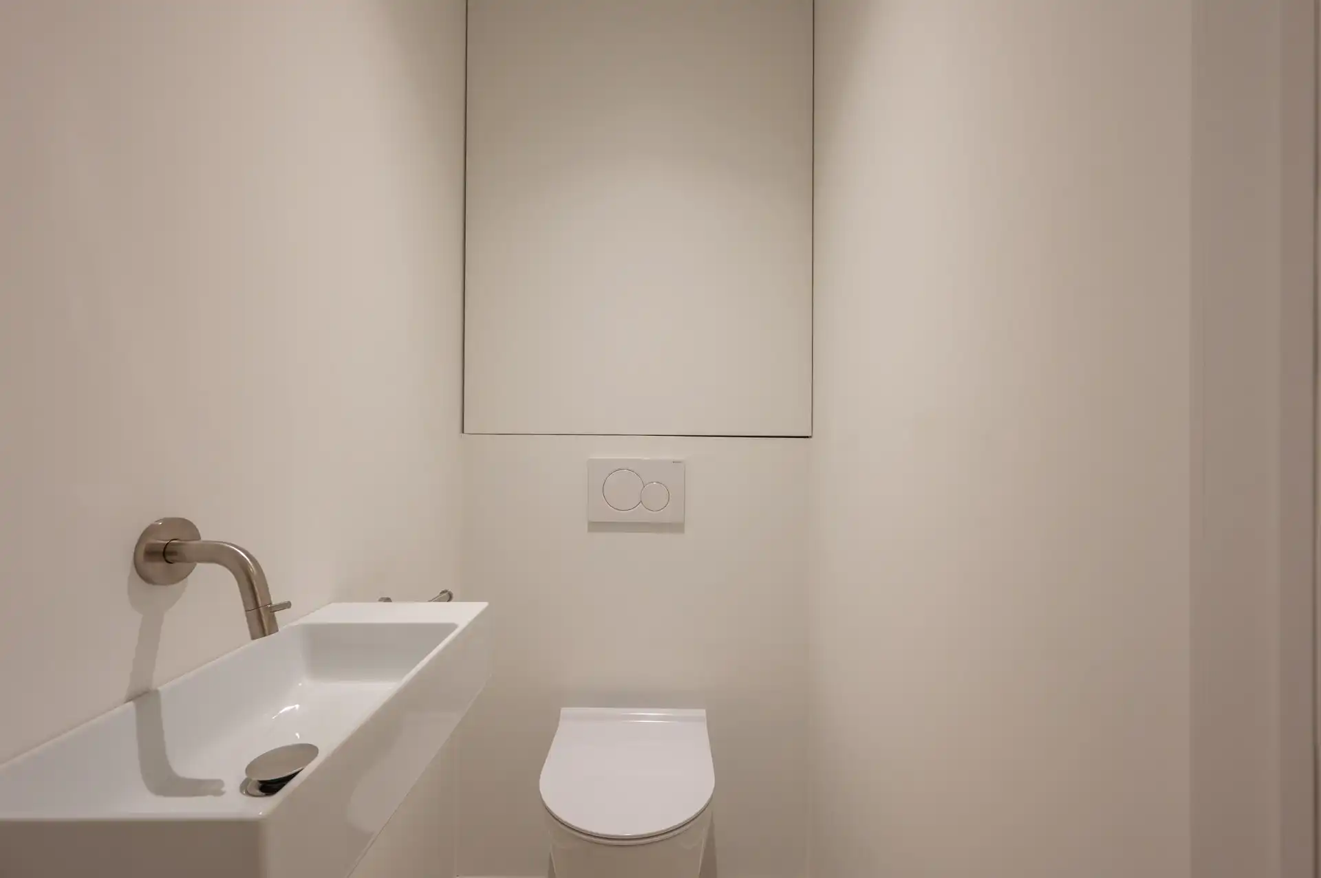 Prachtig gerenoveerd appartement met zuidwesten oriëntatie gelegen in het centrum van Knokke, vlakbij de Dumortierlaan foto 17